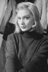 Margit Bara