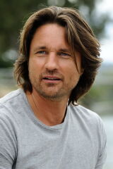 Martin Henderson