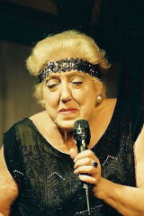 Mary Santpere