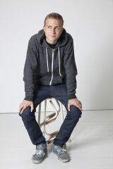 Max Hubacher