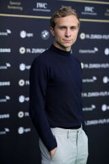 Max Hubacher