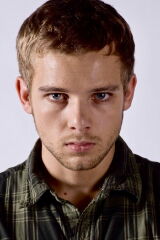 Max Thieriot