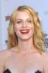 Mélanie Laurent