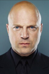 Michael Chiklis