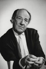 Michael Hordern