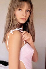 Mischa Barton