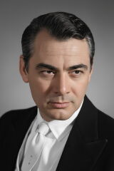 Muzaffer Tema