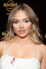 Natalie Alyn Lind