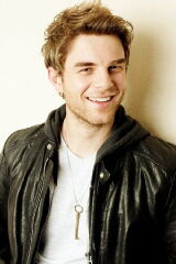 Nathaniel Buzolic