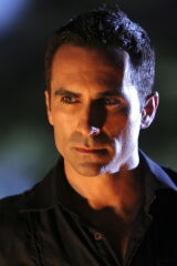 Nestor Carbonell
