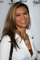 Nia Peeples
