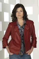 Nicole De Boer