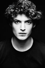Niels Schneider