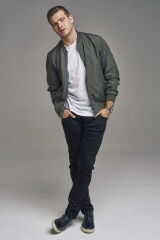 Oliver Stark