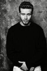 Oliver Stark