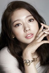 Park Shin-hye