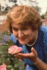 Patricia Routledge