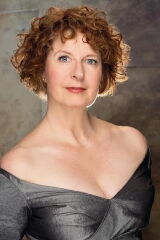 Paula Plum