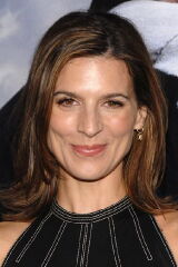 Perrey Reeves