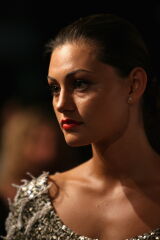 Phoebe Tonkin