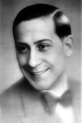 Pierre Dux