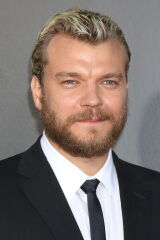 Pilou Asbæk