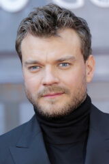Pilou Asbæk