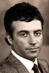 Ray Sharkey
