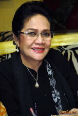 Rina Hassim