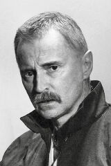 Robert Carlyle