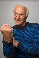Robert Loggia