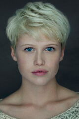 Rose Reynolds