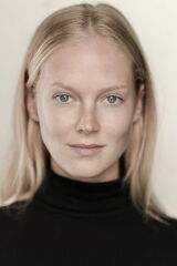 Rosy McEwen