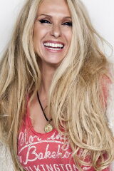 Sanne Salomonsen