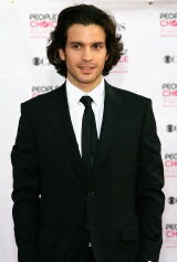 Santiago Cabrera
