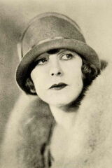 Seena Owen