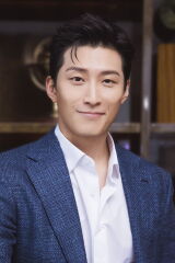 Shawn Dou Xiao