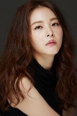 Shin Ha-yeon