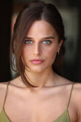Stephanie Nur