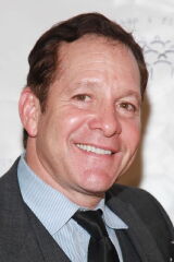 Steve Guttenberg