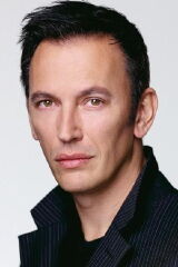 Steve Valentine