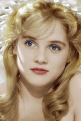 Sue Lyon