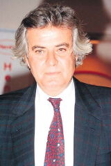 Tarık Akan