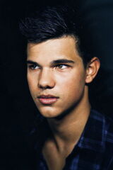 Taylor Lautner