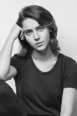Tessa Ía
