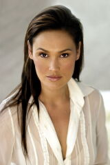 Tia Carrere