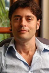 Tiago Santiago