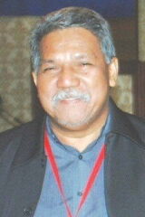 Tikoy Aguiluz
