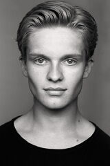 Tom Glynn-Carney