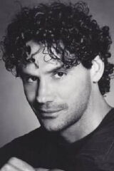 Tom Villard